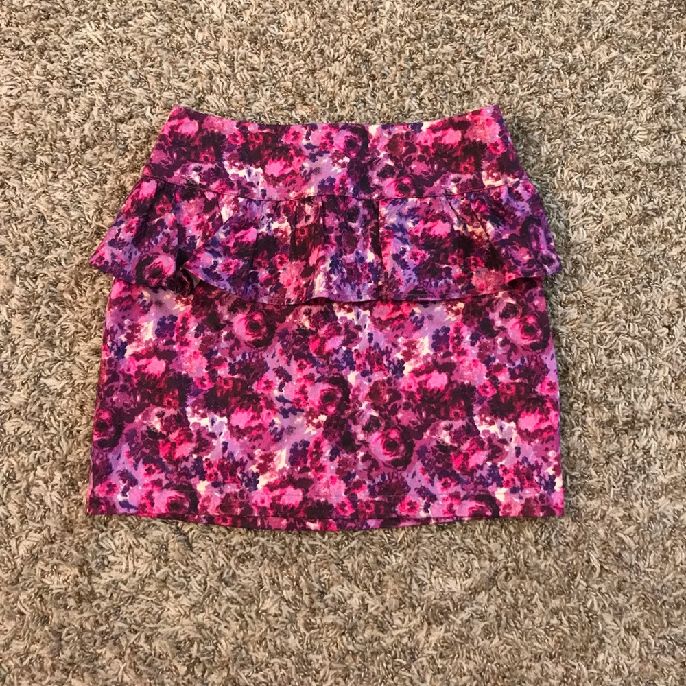 xxi floral ruffle waist bodycon mini skirt